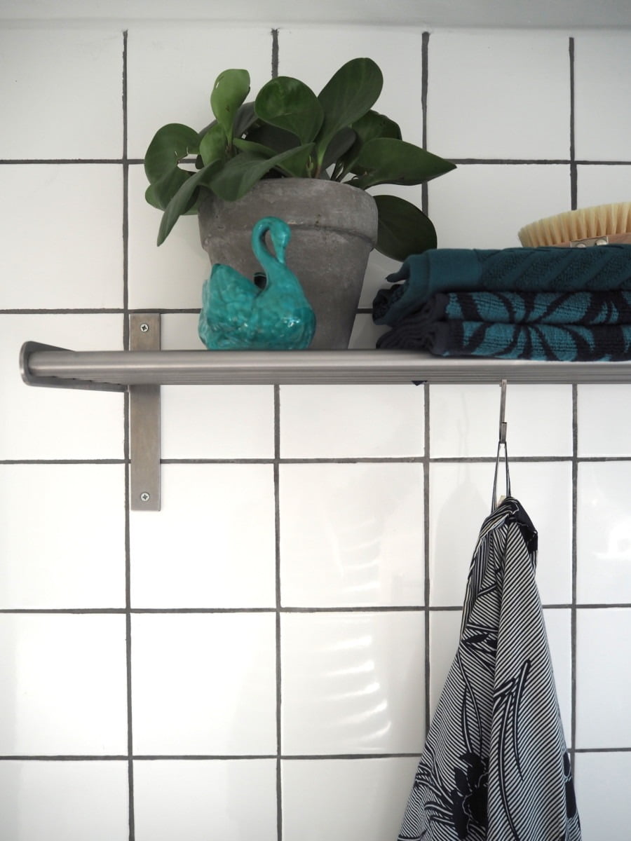 How to give your small bathroom a life-changing makeover for under £1000. By interior stylist and lifestyle blogger Maxine Brady from WeLoveHomeBlog.com