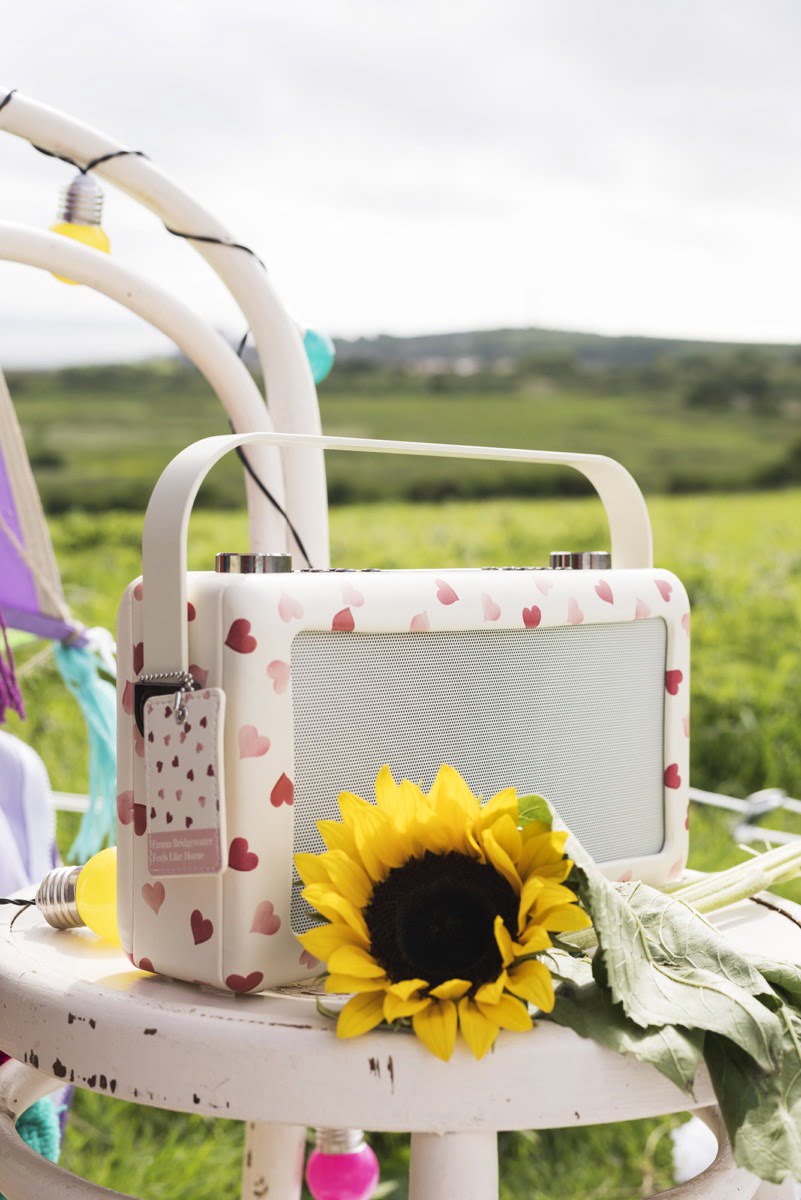 Win a DAB 'Pink Heart' Hepburn MK11 bluetooth Radio by My VQ which is worth £150. And use £50 discount code with Blogger Maxine Brady from WeLoveHome