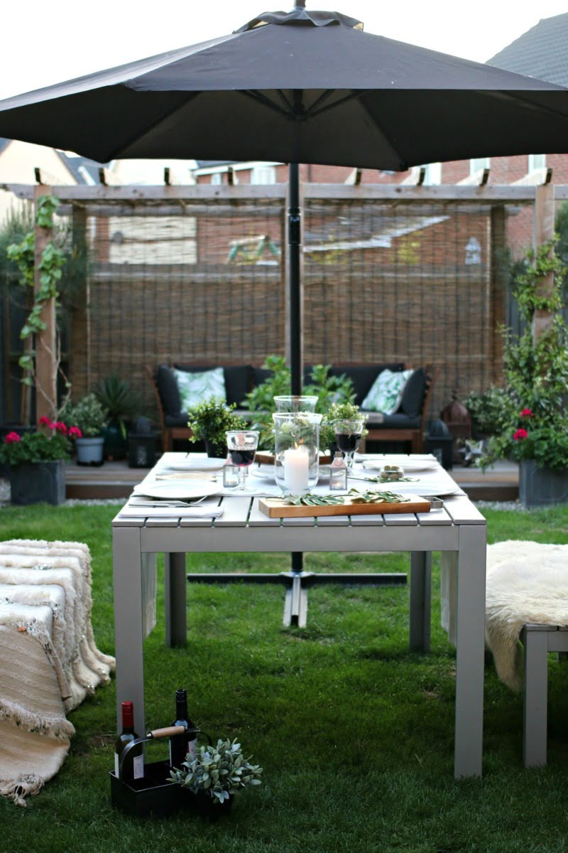 Steal 100s ideas from these 6 amazing garden design ideas to help transform your garden this summer by Interior Stylist and WeLoveHome blogger Maxine Brady Image by Dear Designer