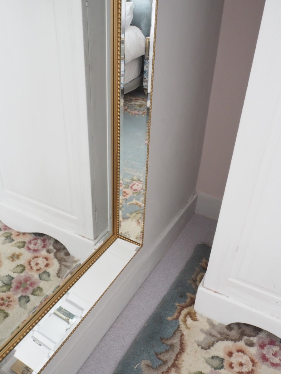 How a selfie addict found the perfect mirror for her bedroom by Interior Stylist and Design Blogger Maxine Brady from WeLoveHomeBlog