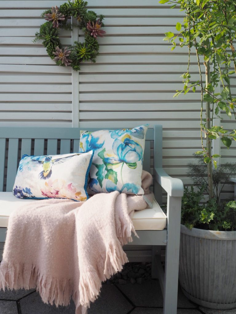 In our traditional wet summers in England, all of us want to enjoy every beam of sunshine.  In this post discover these clever style tips on how to make the most of most out door living -so we can enjoy summer living for longer by Interior Stylist Maxine Brady www.maxinebrady.com www.welovehomeblog.com
