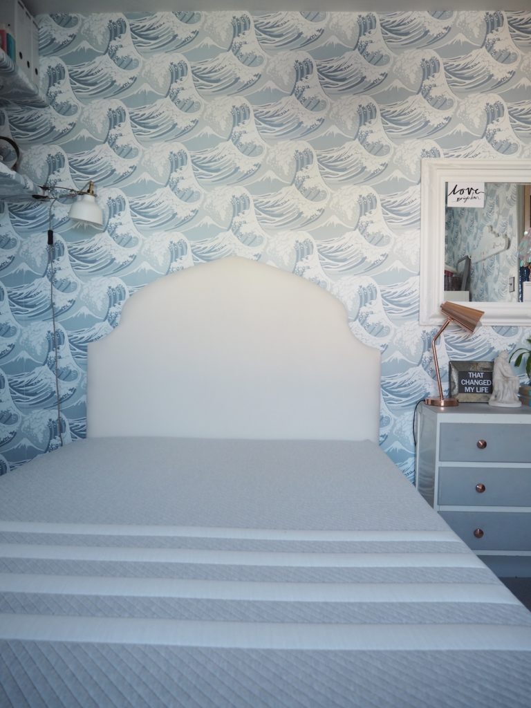Review of the Leesa mattress with a special discount code to get £100 off your purchase by interior stylist, Maxine Brady from We Love Home blog.