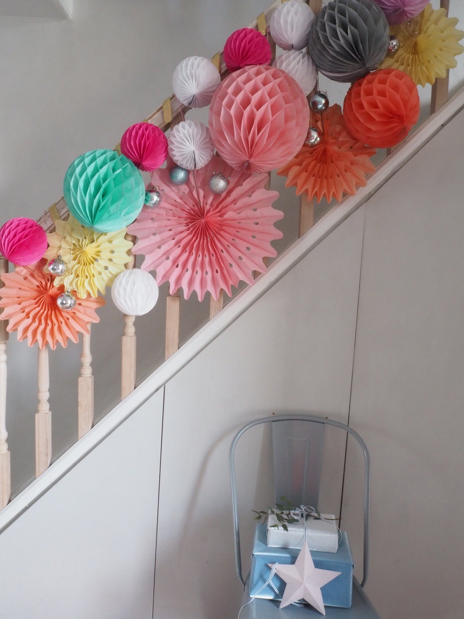 Set the perfect tone for your festive party with this pretty paper garland. It’s fun, festive and dead easy to do says interior stylist Maxine Brady.