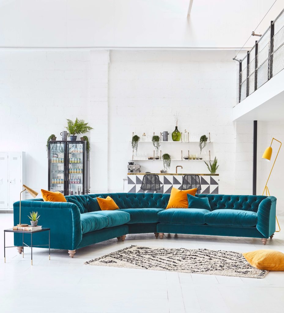 Discover these top 5 buyer's tips for buying a corner sofa by interior stylist and lifestyle blogger Maxine Brady from We Love Home Blog. Teal velvet chesterfield