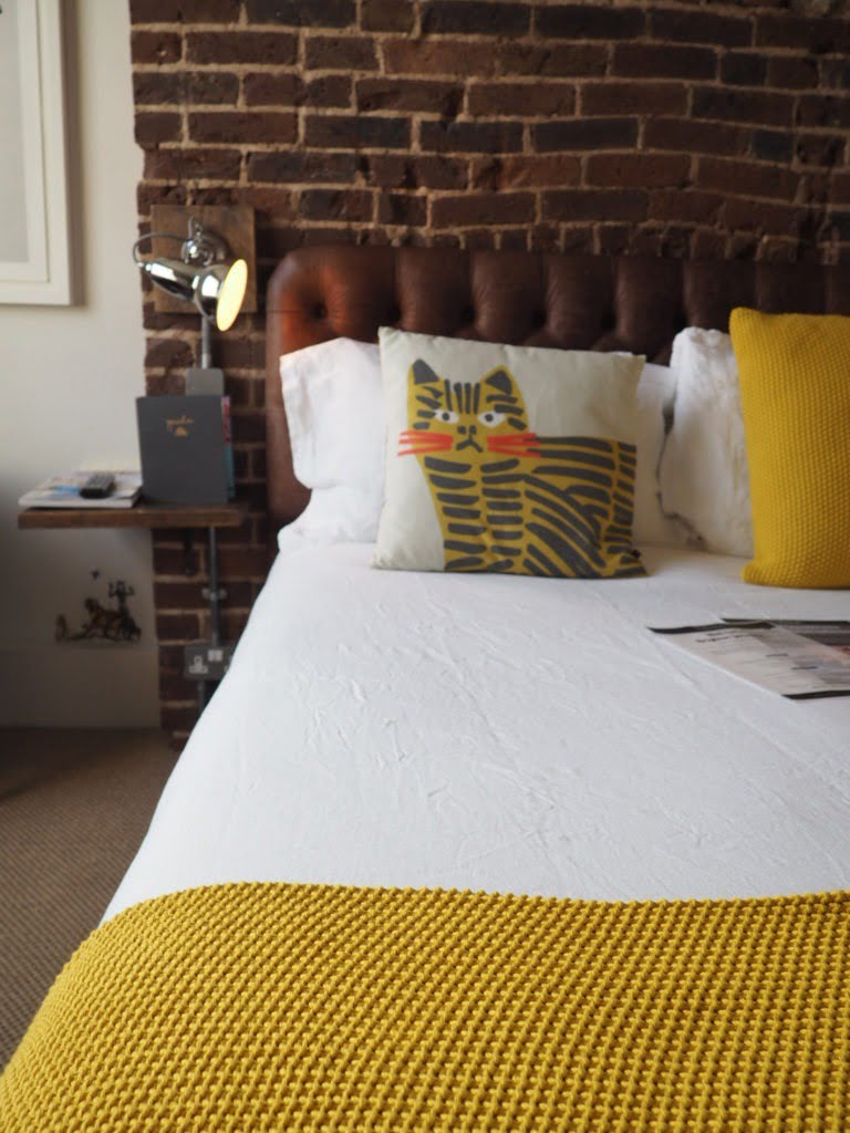 5 tips for the best nights' sleep with these wellbeing tips from lifestyle blogger Maxine Brady with Habitat at Brighton Artis
