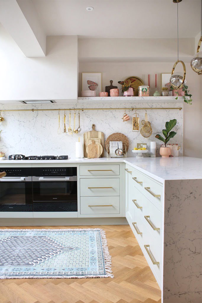Kimberly Duran from award winning interiors blog - Swoon Worthy  - dishes the dirt on design, blogging and her best ever Ikea hack. 