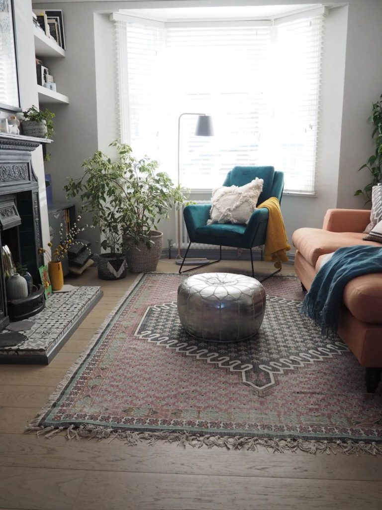  Using key items from French Connection range of beautiful homewares I'm sharing my autumn living room ideas.