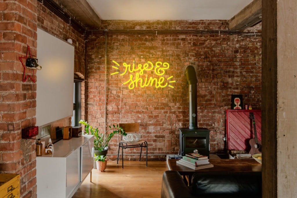If you’re looking to  give your home an edge, then check out these 10 neon signs which are glowing pieces of art. Click for my 10% discount discount code at neon store Yellowpop!