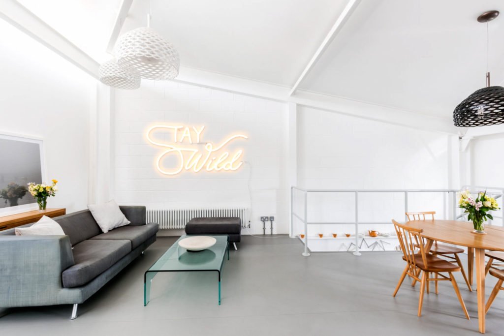 If you’re looking to  give your home an edge, then check out these 10 neon signs which are glowing pieces of art. Click for my 10% discount discount code at neon store Yellowpop!