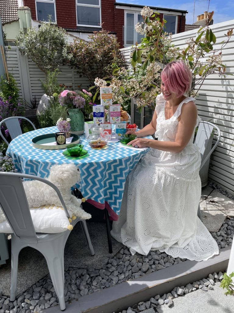 How to style the perfect summer tea party to enjoy with family & friends by interior stylist Maxine Brady