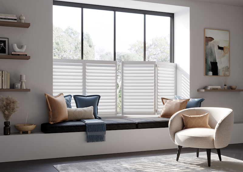 Need advice on choosing the right window shutters? You've come to the right place! Check out my expert guide which has everything you need to know on window shutters, window treatments, indoor window shutters, diy shutters, living room shutters, bedroom shutters, shutters advice, window ideas