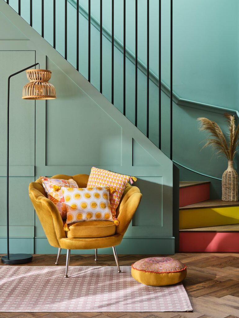 HOW TO DECORATE WITH COLOUR – 3 GOLDEN RULES - tela hallway, modern hallway, staircase, hallway ideas, entranceway 