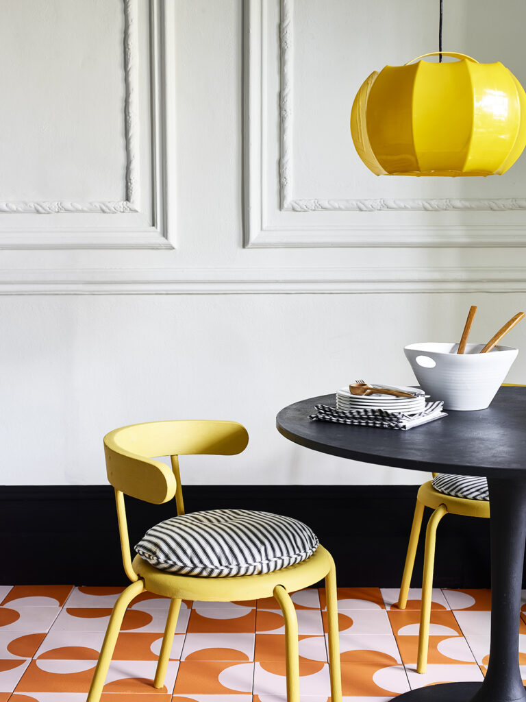 5 expert styling tips from interior stylist Maxine Brady on how to mix modern and antique furniture so every room in your home looks effortlessly cool.