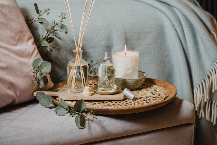 Just like fashion, our homes are subject to trends and autumn is a good time be inspired. And you can easily trending autumn decorating ideas looks into your home with a few simple changes. 