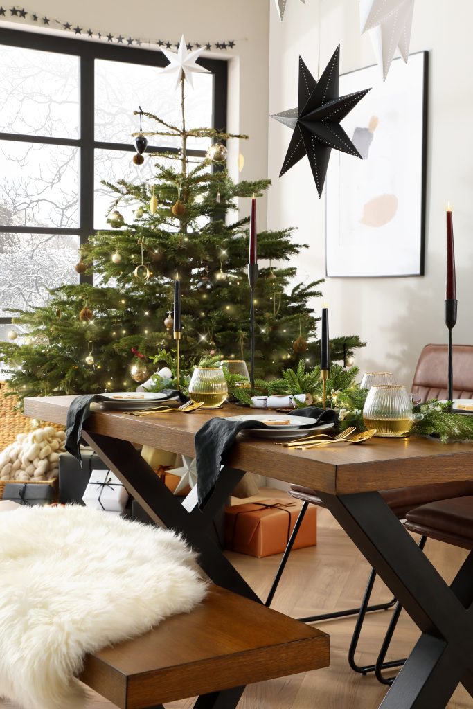 Merry Christmas, everyone! With the holiday season just around the corner, let’s talk about how you can make your Christmas at home festive, meaningful, and, most importantly, yours.