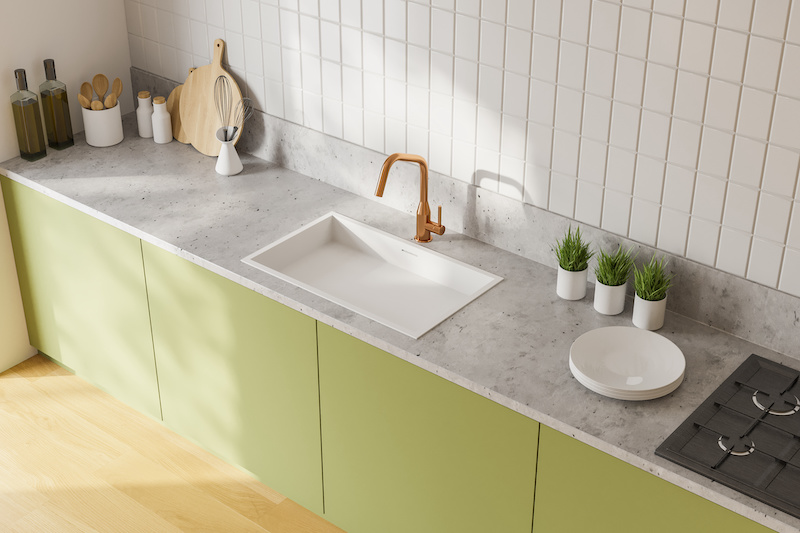 From classic farmhouse basins to modern minimalist solutions for compact living, these 6 of the best kitchen sink ideas will make washing up much more enjoyable!