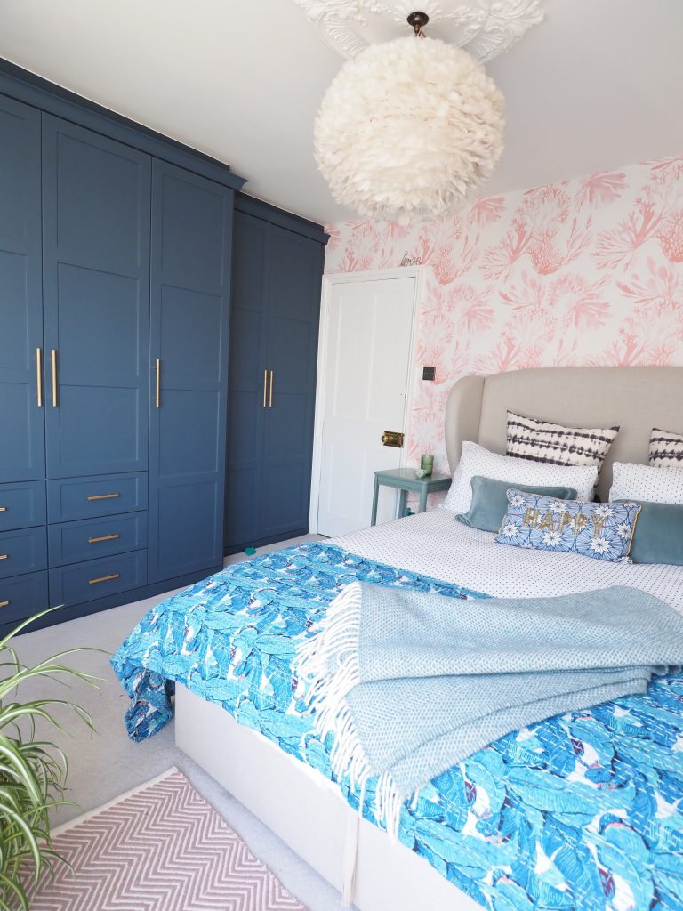 Are Fitted Wardrobes Worth It? How to know if they are right for you!