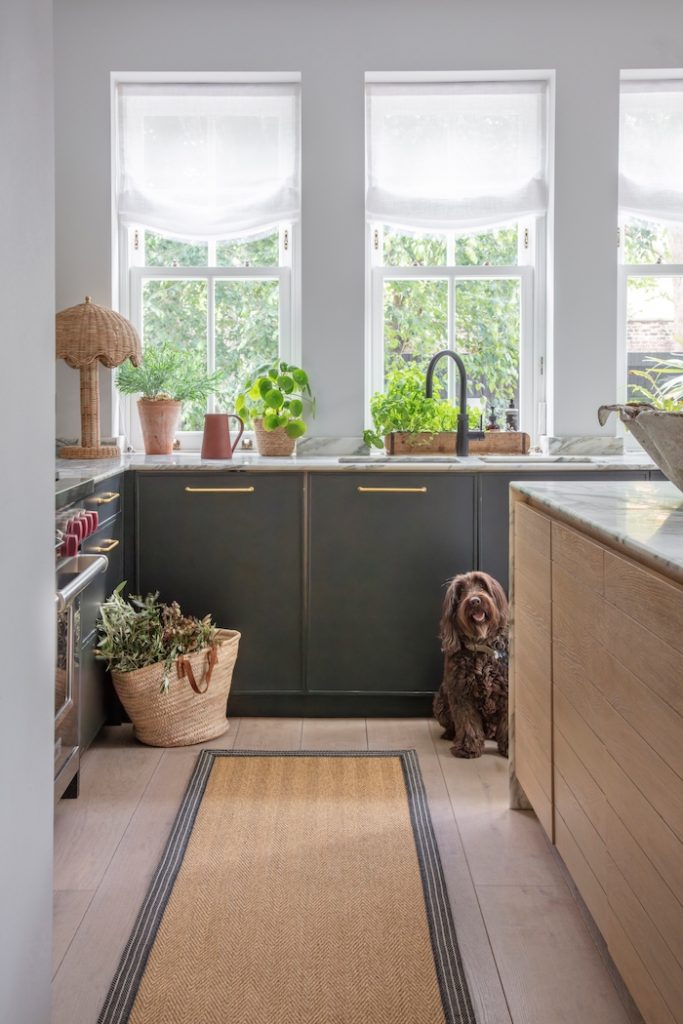 Whether you’ve got playful pups or curious kitties underfoot, engineered wood flooring lets you have both style and function in your home.