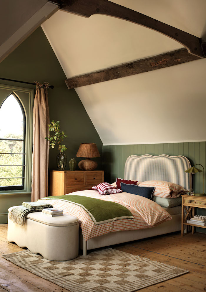 Discover the best autumn home décor ideas with interior stylist Maxine Brady who shares her home decor hacks so that you can create a snug seasonal home.