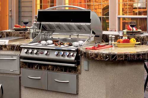 Looking for outdoor kitchen ideas? Interior stylist Maxine Brady shares her top garden design clever so that you can enjoy a stylish summer in 2026.
