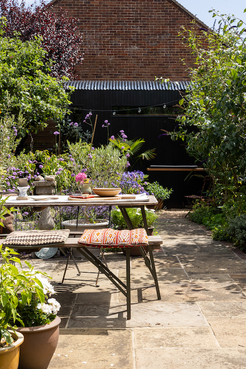 Looking for outdoor kitchen ideas? Interior stylist Maxine Brady shares her top garden design clever so that you can enjoy a stylish summer in 2026.