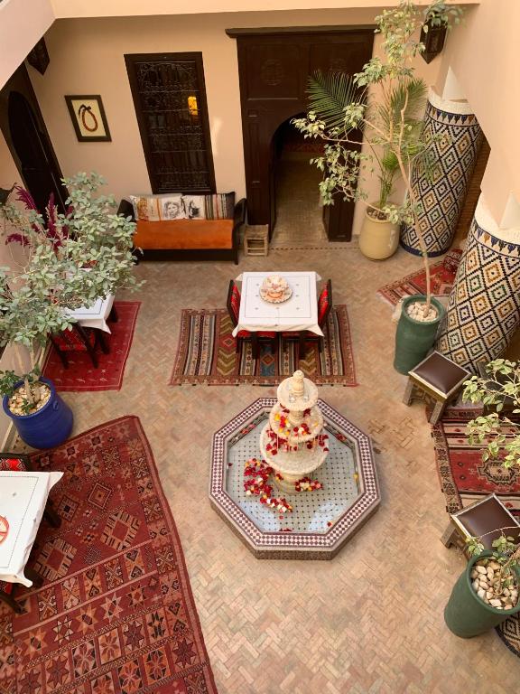 Interior stylist and editor Maxine Brady shares her ultimate guide to where to stay in Marrakech in Morocco the best Riads by budget, the areas worth knowing, when to go and the dream stays on her wish list.
