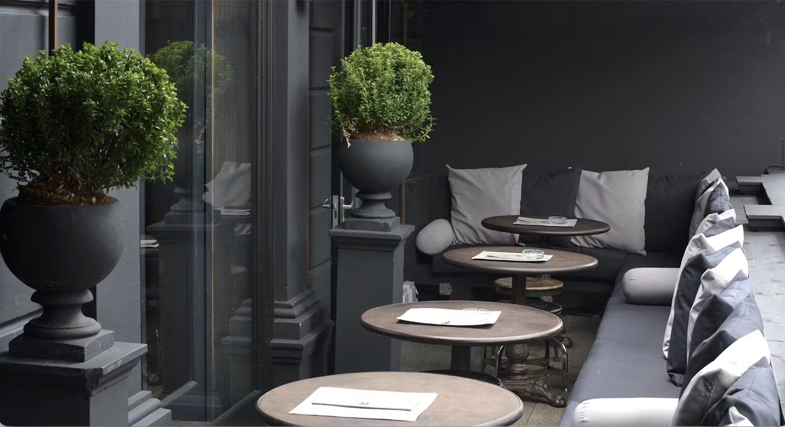 As Brighton local. here are 12 of my favourites, from leafy courtyards to proper rooftop bars with sea views. 